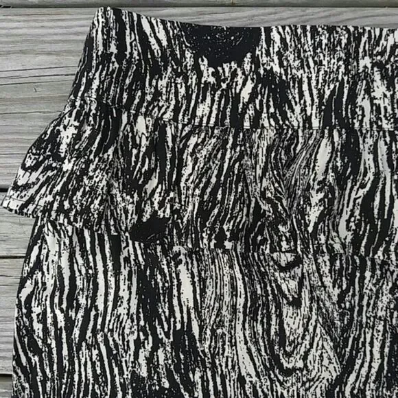 Anthropologie Hazel Peplum Mini Skirt Black and Cream Women's Large - Picture 3 of 6